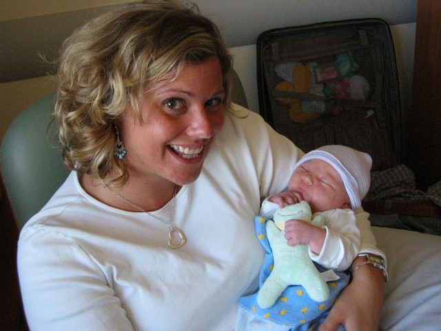 Ethan Nicholas Abad - 2006-04-04, photo 2