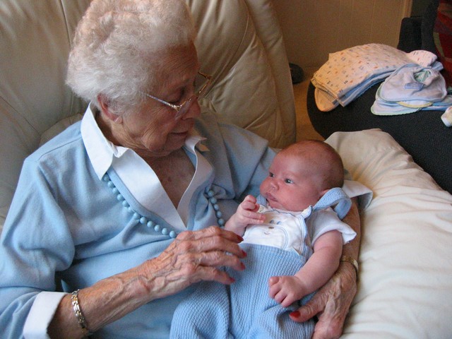Ethan Nicholas Abad 2006-05-02 - Visit with Gram, photo 42