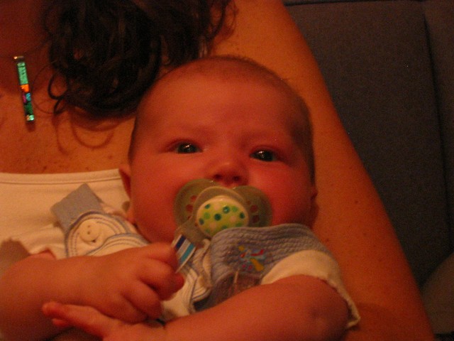 Ethan Nicholas Abad - 2006-05-19 - Beach, photo 9
