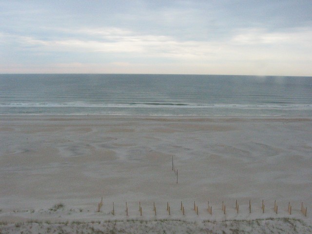 Ethan Nicholas Abad - 2006-05-19 - Beach, photo 12