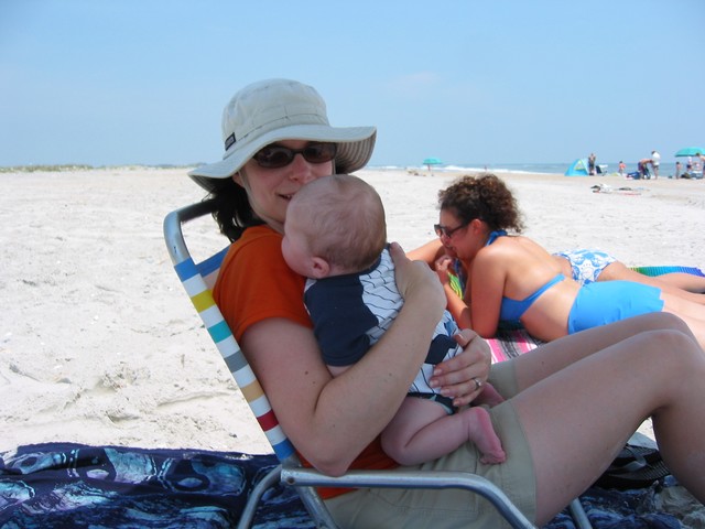 Ethan Nicholas Abad - 2006-05-19 - Beach, photo 48