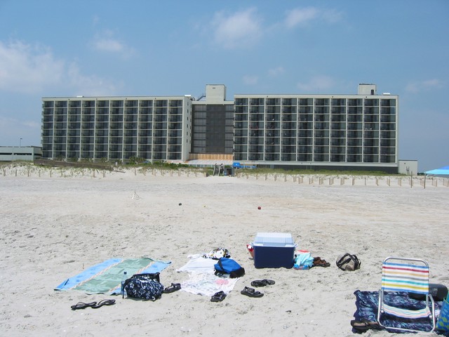Ethan Nicholas Abad - 2006-05-19 - Beach, photo 53