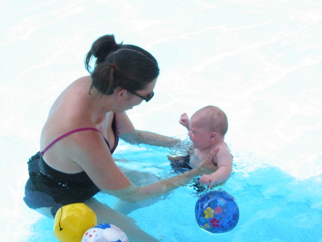 Ethan Nicholas Abad 6-6-06 - Pool Parties, photo 17