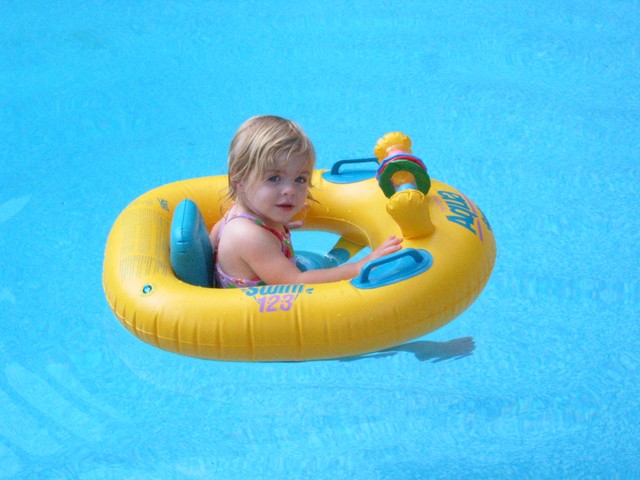 Ethan Nicholas Abad 6-6-06 - Pool Parties, photo 72
