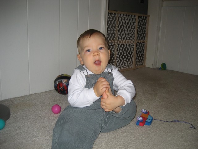Ethan Nicholas Abad - 2007-04-08 - Easter, photo 62