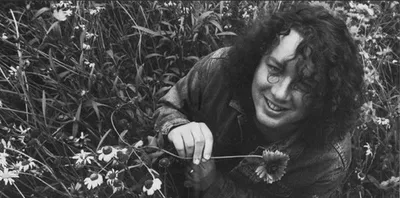 Hidin' in the tall grass...