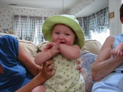 Green hat girl